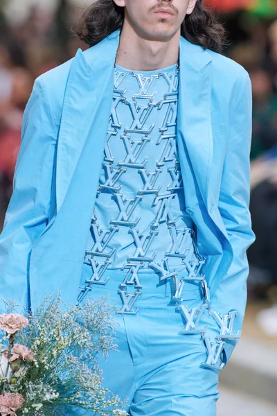 Look 103